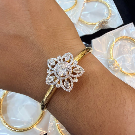 New diamond flower bracelet