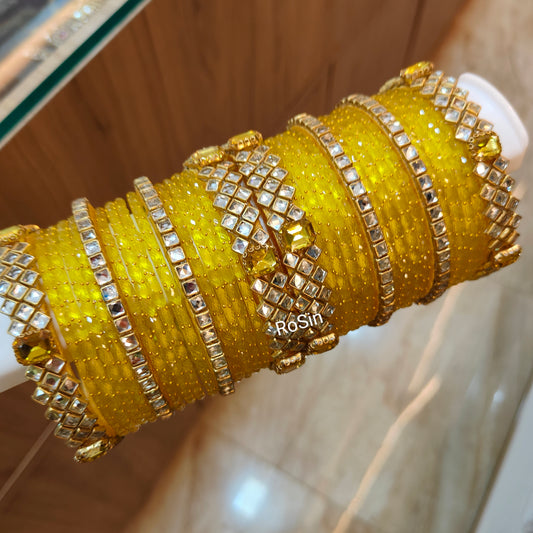 Pastel yellow glass mixed set (full set)