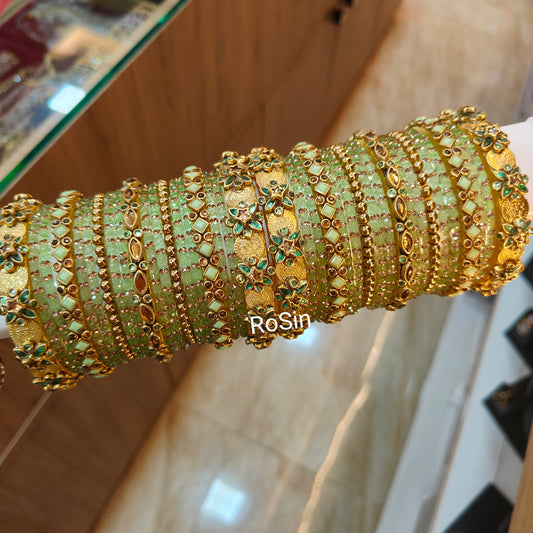 Pista green glass mixed bridal set