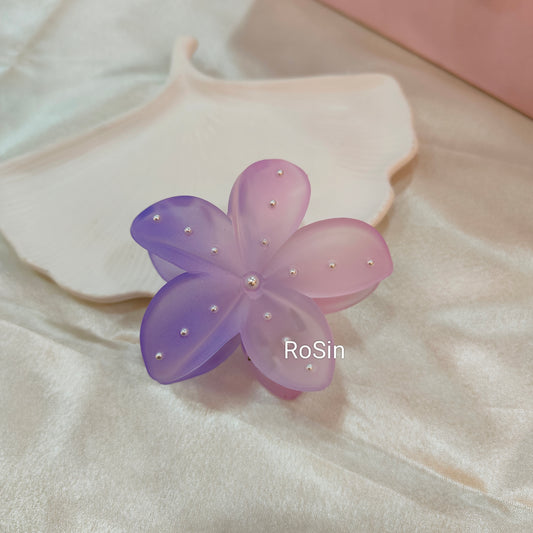 Candy korean pearl flower hair claw large (1 clip)