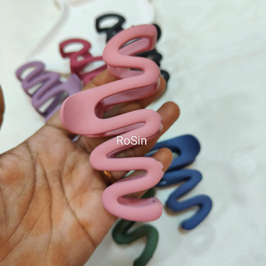 Large korean bun curve claw(1 piece)