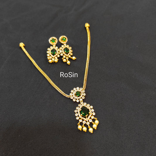 Cute pendant green chain set(with back chain)