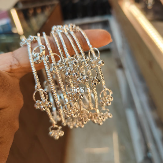 Silver plain ghungroo (8 bangles)