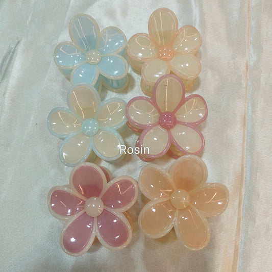 Pastel floral clutch (1)