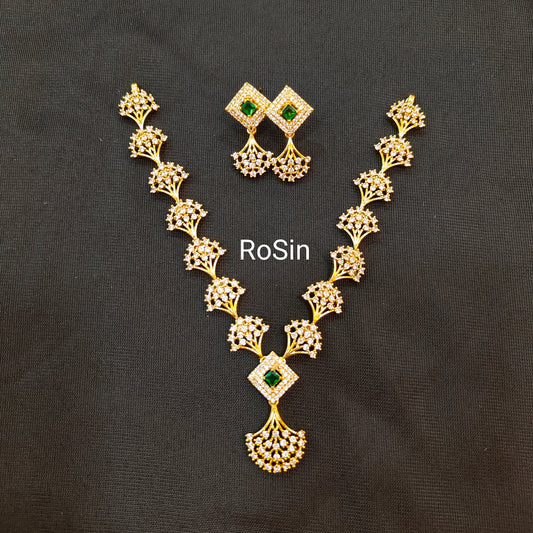 Tree diamond necklace with back chain