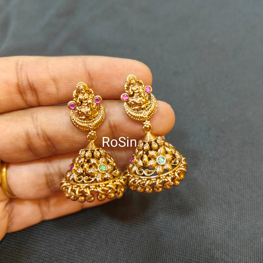 Malar jhumka