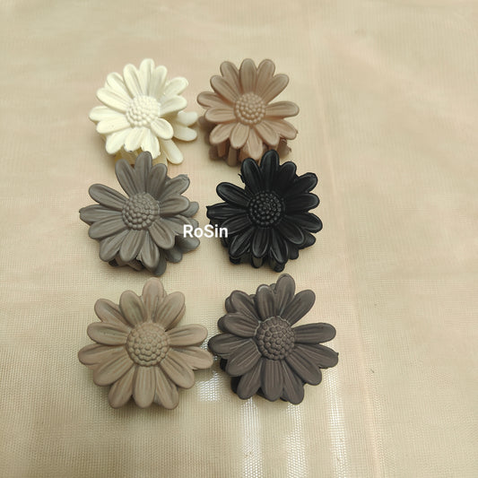 Floral matt clutches (1 piece)