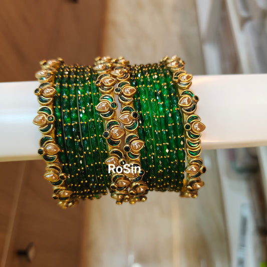 Budget cute glass mix sets(one set 16 bangles)