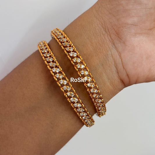 Diamond look kodi design kadas(2 bangle)