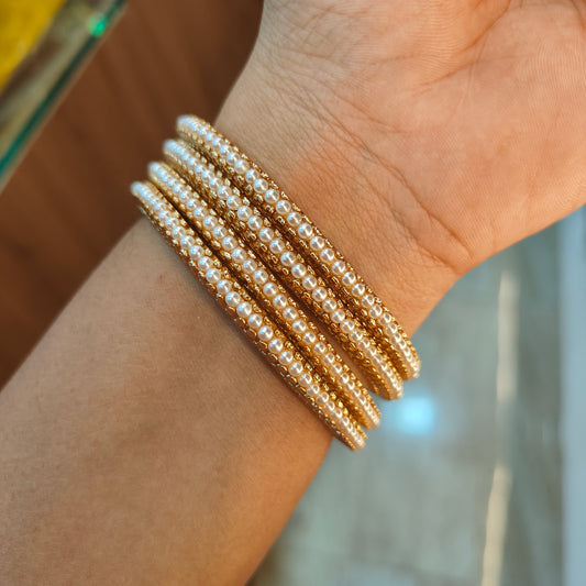 Pearl bangles set (4 bangles)