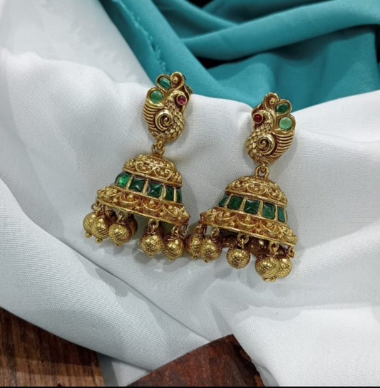 Emerald jhumka gold