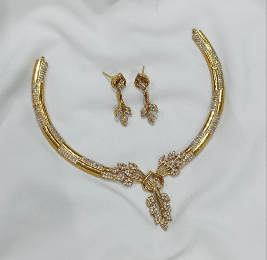 Elegant necklace set