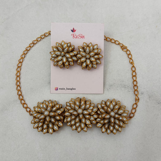 Pearl white necklace and earrings 3d