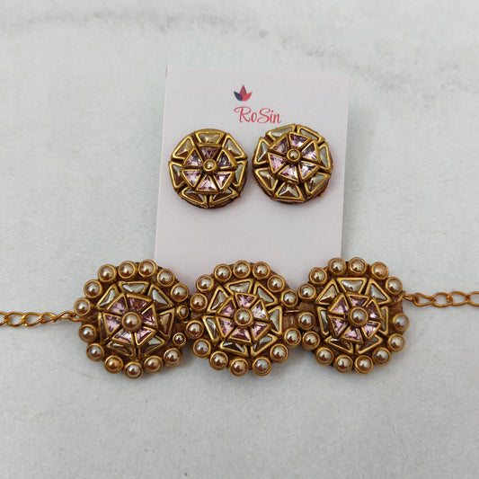 Baby pink and golden necklace set