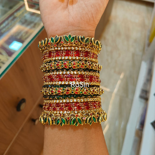 Red and green traditional bridal set (2 hands)