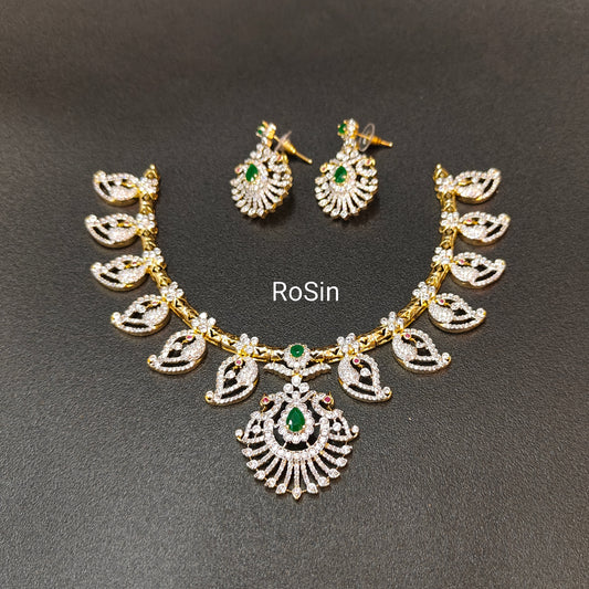 Diamond emerald replica necklace