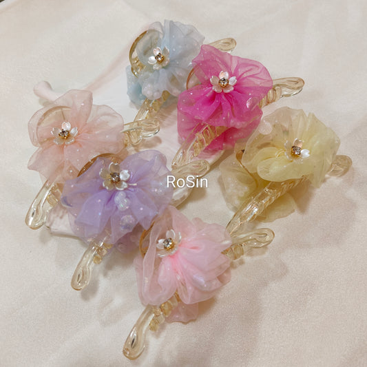 Barbie pearl clutch (1 piece)