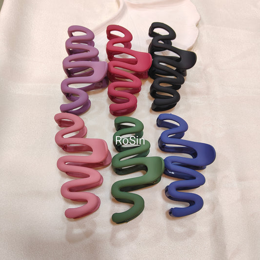 Large korean bun curve claw(1 piece)