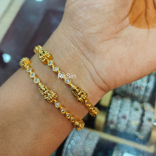 Lakshmi pottu uncut stone bangles (4 piece)