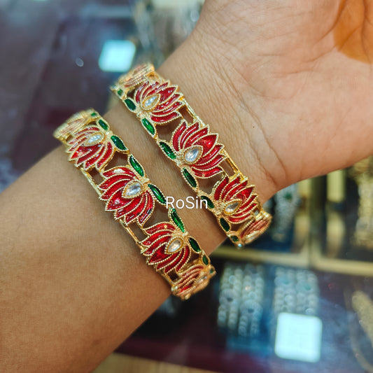 Kundhan lotus (2 bangles)