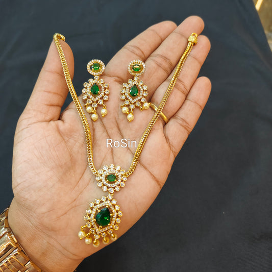 Cute pendant green chain set(with back chain)