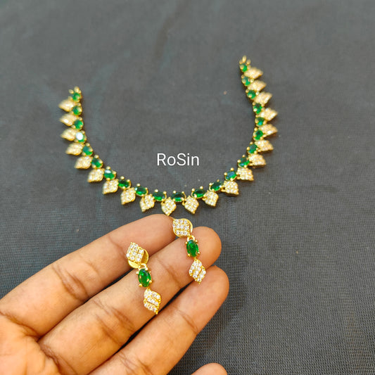 Intricate emerald diamond replica cute necklace (with chain)