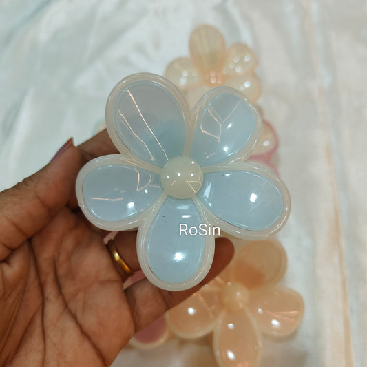 Pastel floral clutch (1)