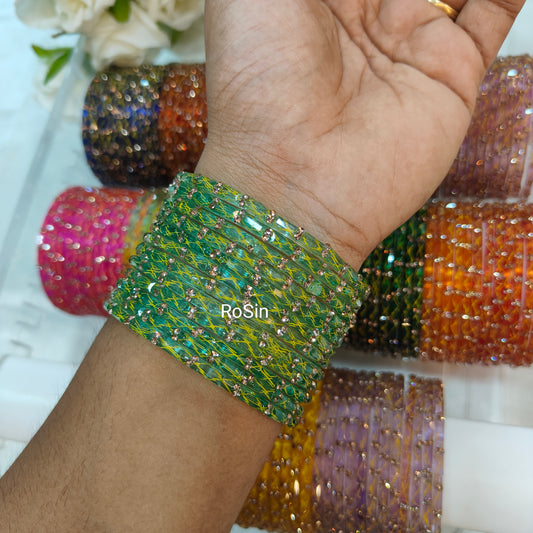 Leheriya kavi glass bangles (1 dozen)