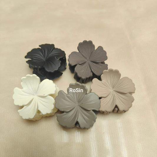 Small hibiscus matt clutch (1 piece)