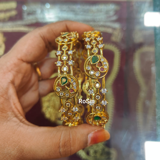 Pavazhamalli peacock kada (2)