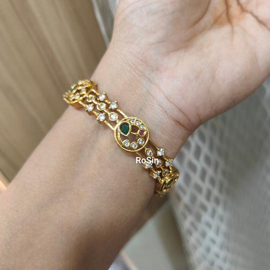 Pavazhamalli peacock kada (2)