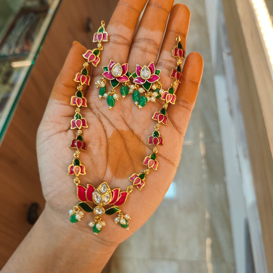 Lotus jadau with green beads with back chain