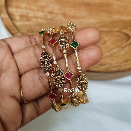 Lakshmi red and green thin bangles